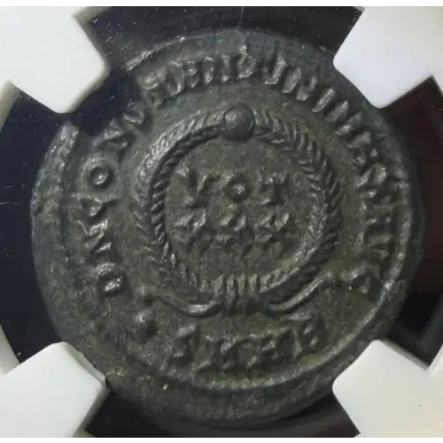 Constantine I 'the Great', AE2/3 Nummus NGC Ch AU 5/5 4/5