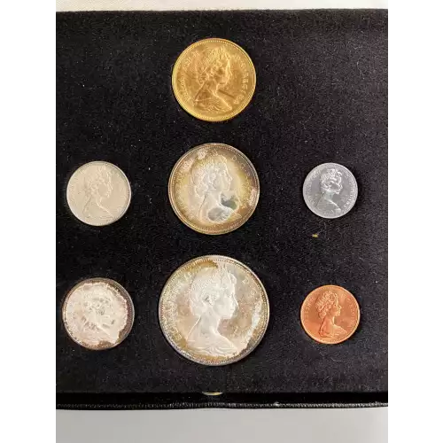 Elizabeth II CANADA Centennial. Proof.