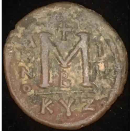 Justin II w/ Sophia, AE Follis