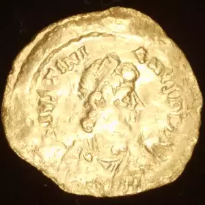 Justinian I, AV Tremissis