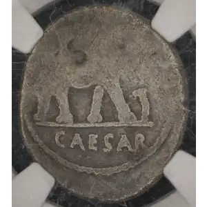 Julius Caesar, AR Denarius